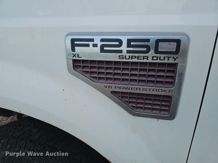 image for item DQ0262 2008 Ford F250 Super Duty  Crew Cab pickup truck