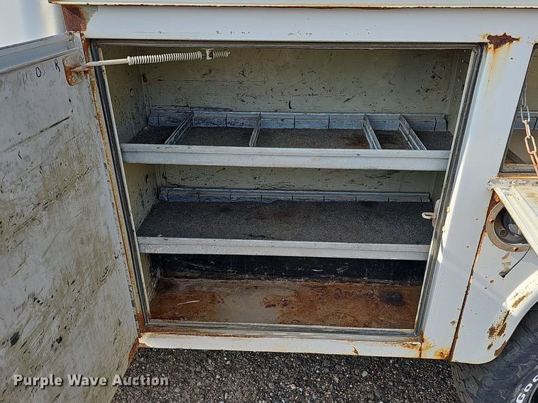 image for item DQ0263 2011 Ford  F350 Super Duty  SuperCab utility bed pickup truck