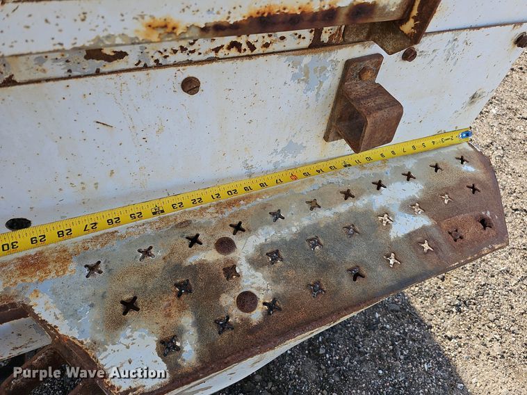 image for item DQ0263 2011 Ford  F350 Super Duty  SuperCab utility bed pickup truck