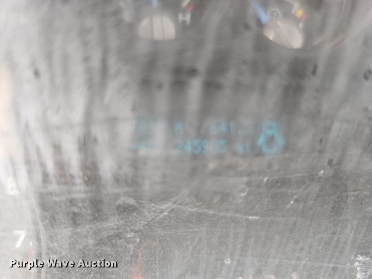 image for item DQ0263 2011 Ford  F350 Super Duty  SuperCab utility bed pickup truck