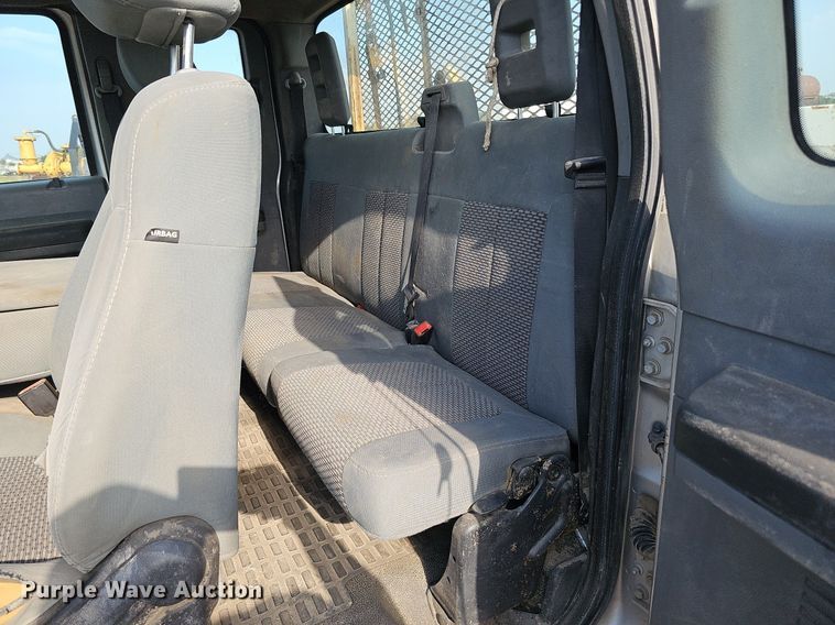 image for item DQ0263 2011 Ford  F350 Super Duty  SuperCab utility bed pickup truck