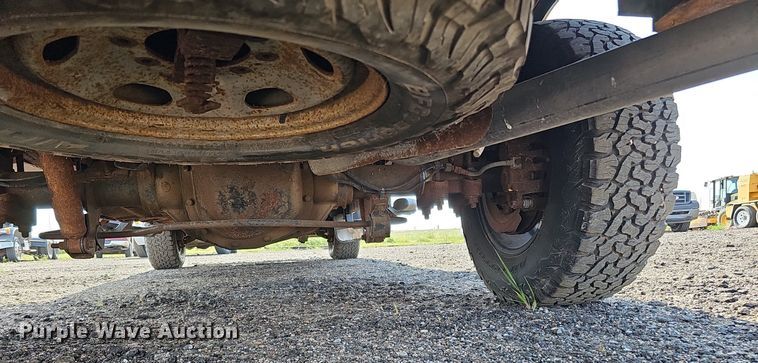 image for item DQ0263 2011 Ford  F350 Super Duty  SuperCab utility bed pickup truck