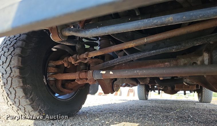 image for item DQ0263 2011 Ford  F350 Super Duty  SuperCab utility bed pickup truck