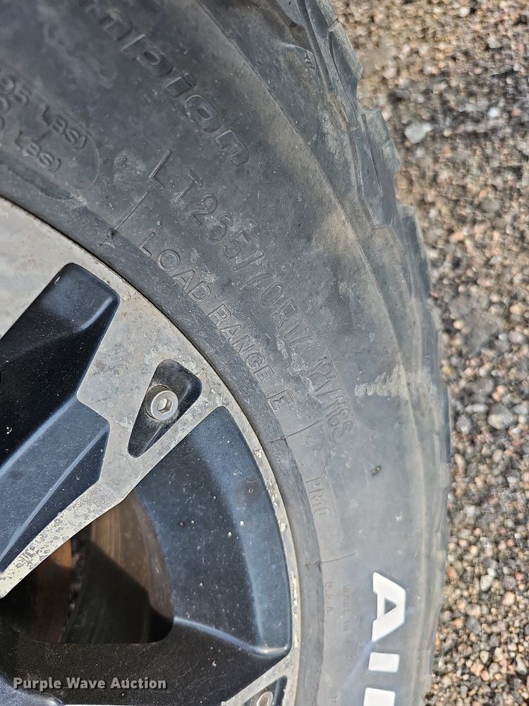 image for item DQ0263 2011 Ford  F350 Super Duty  SuperCab utility bed pickup truck