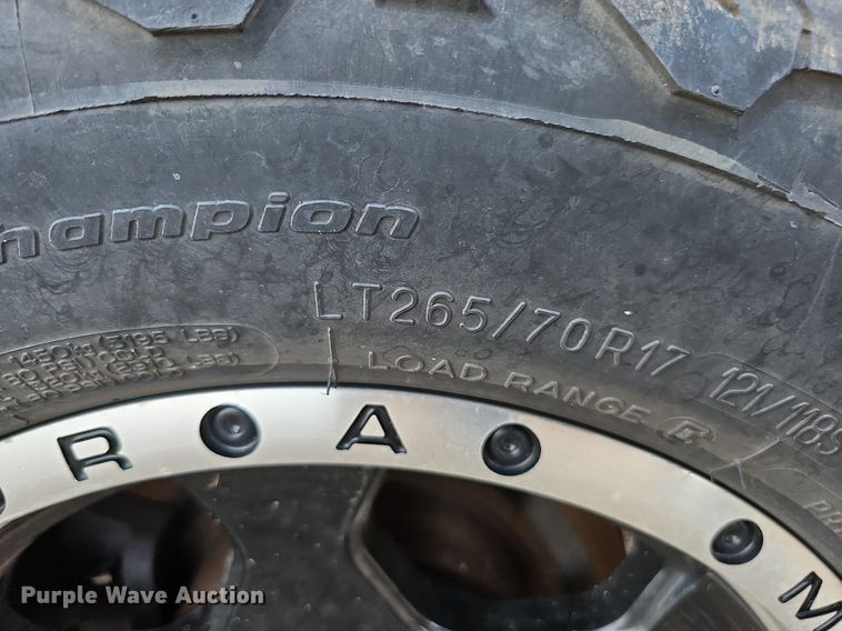 image for item DQ0263 2011 Ford  F350 Super Duty  SuperCab utility bed pickup truck