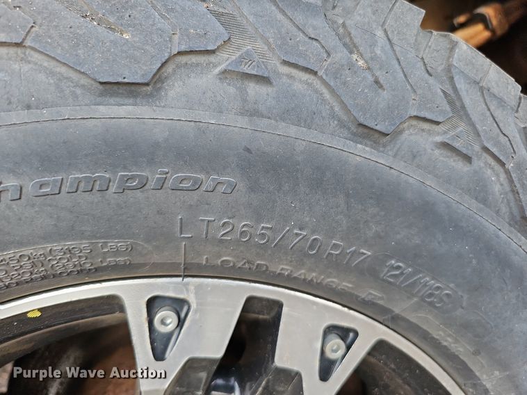 image for item DQ0263 2011 Ford  F350 Super Duty  SuperCab utility bed pickup truck