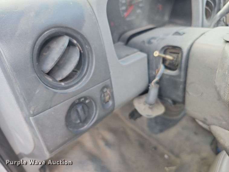 image for item DQ0265 2007 Ford F150 XL  SuperCab pickup truck