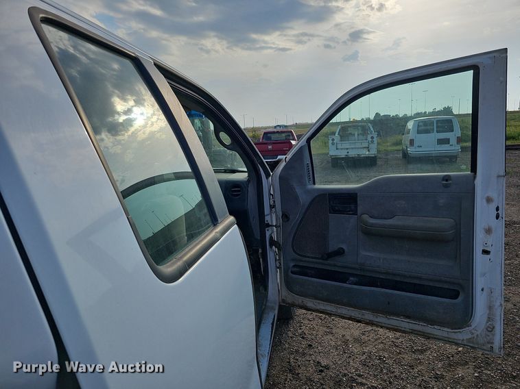 image for item DQ0265 2007 Ford F150 XL  SuperCab pickup truck