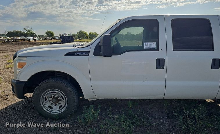 image for item DQ0271 2011 Ford F250 Super Duty  Crew Cab pickup truck