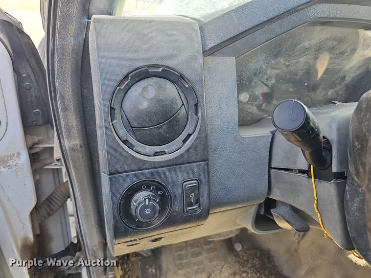 image for item DQ0271 2011 Ford F250 Super Duty  Crew Cab pickup truck