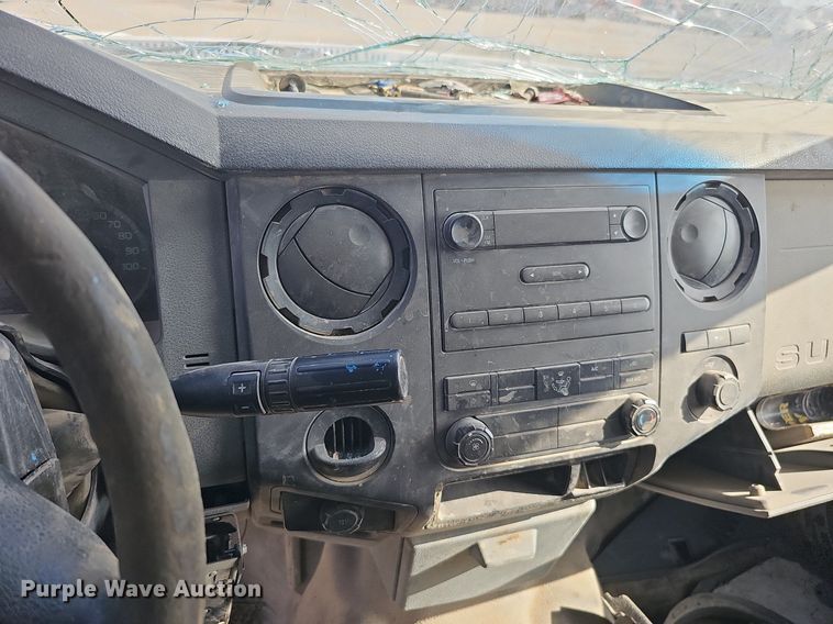 image for item DQ0271 2011 Ford F250 Super Duty  Crew Cab pickup truck