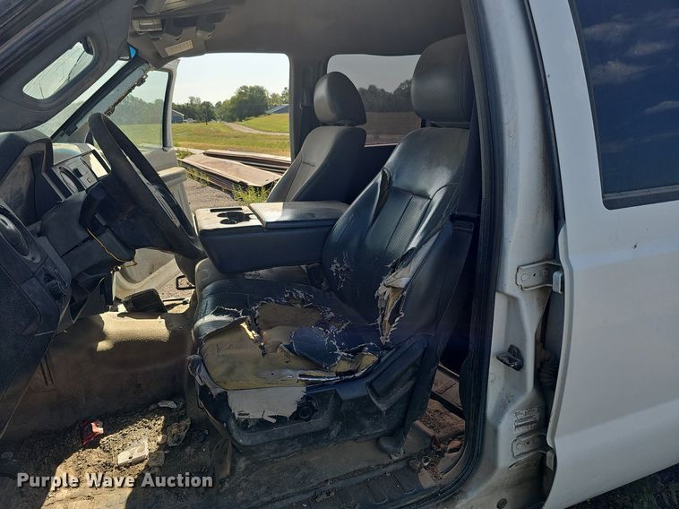 image for item DQ0271 2011 Ford F250 Super Duty  Crew Cab pickup truck