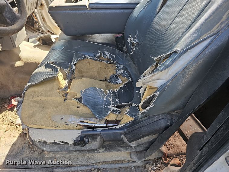 image for item DQ0271 2011 Ford F250 Super Duty  Crew Cab pickup truck