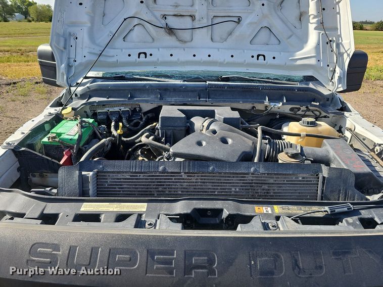 image for item DQ0271 2011 Ford F250 Super Duty  Crew Cab pickup truck