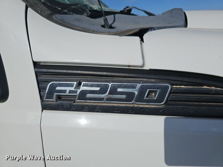 image for item DQ0271 2011 Ford F250 Super Duty  Crew Cab pickup truck