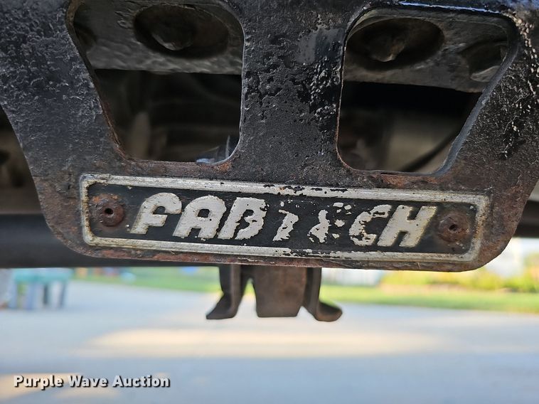 image for item DQ0292 2004 Chevrolet Silverado 1500  Crew Cab pickup truck