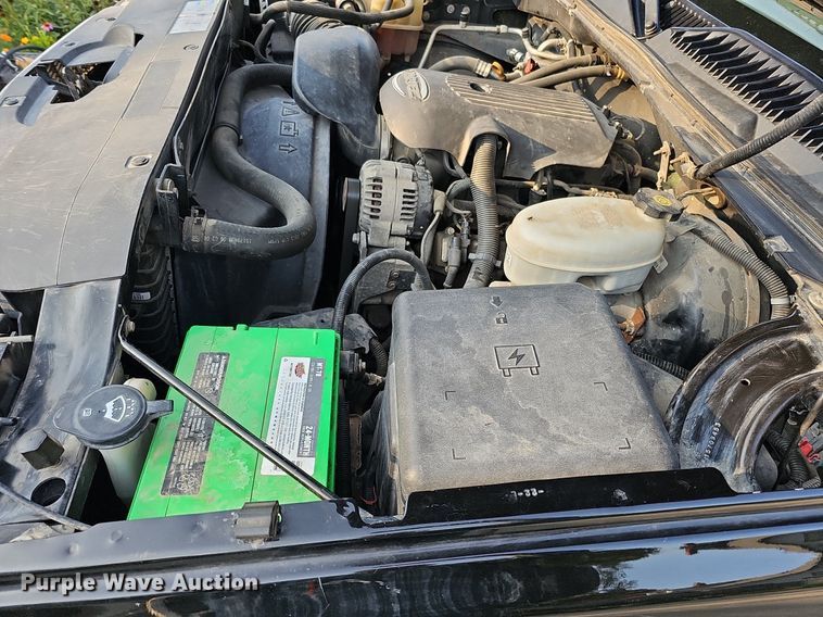 image for item DQ0292 2004 Chevrolet Silverado 1500  Crew Cab pickup truck