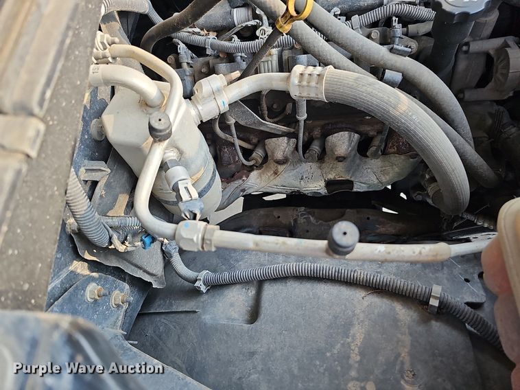 image for item DQ0292 2004 Chevrolet Silverado 1500  Crew Cab pickup truck