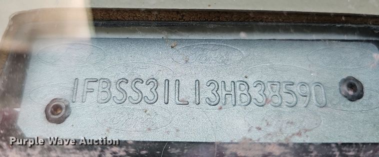 image for item DQ0307 2003 Ford E350 XLT Super Duty  van