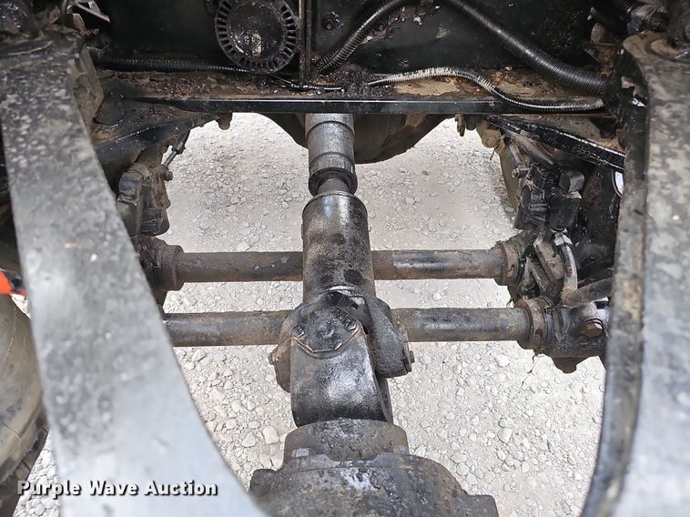 image for item DQ0310 1997 International T2000  semi truck