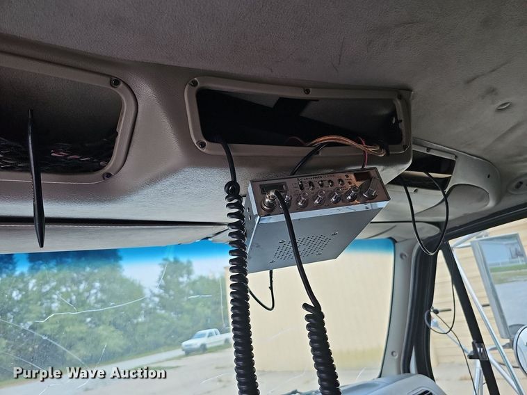 image for item DQ0311 2001 Sterling AT9500  semi truck