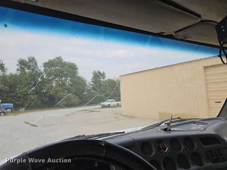 image for item DQ0311 2001 Sterling AT9500  semi truck