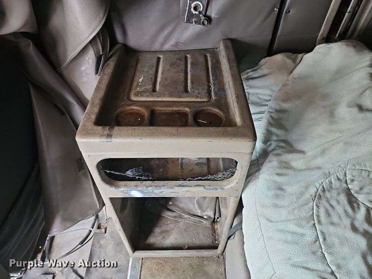 image for item DQ0311 2001 Sterling AT9500  semi truck