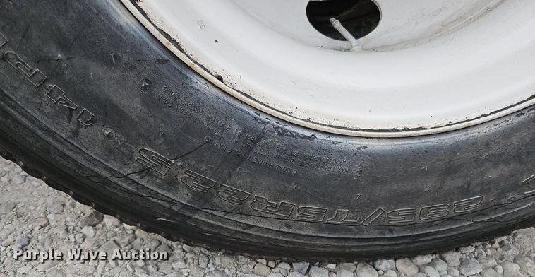 image for item DQ0311 2001 Sterling AT9500  semi truck