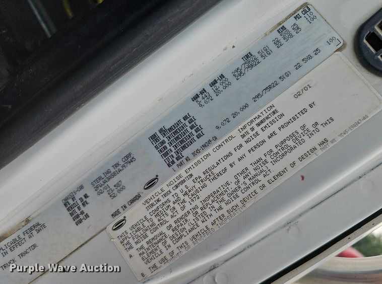 image for item DQ0311 2001 Sterling AT9500  semi truck