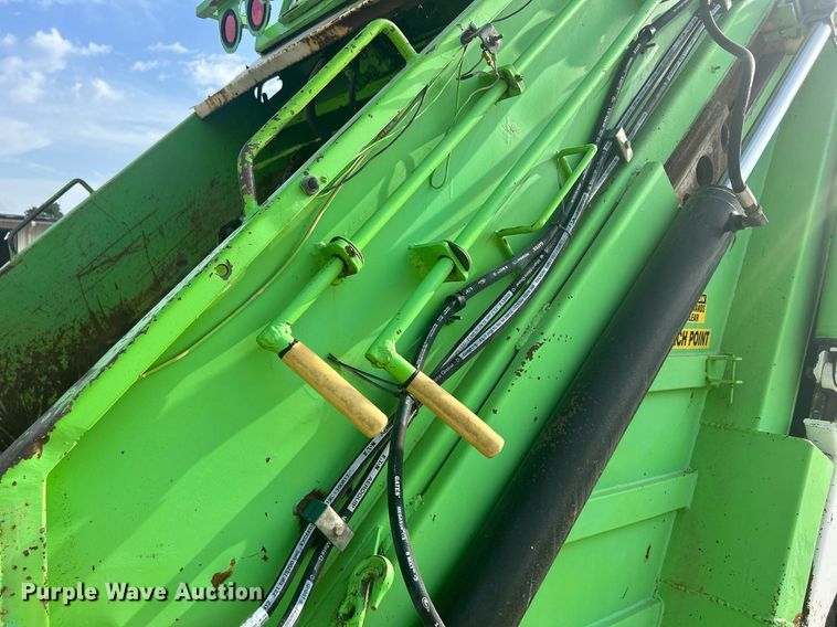 image for item DQ0910 1993 Ford L7000  refuse truck