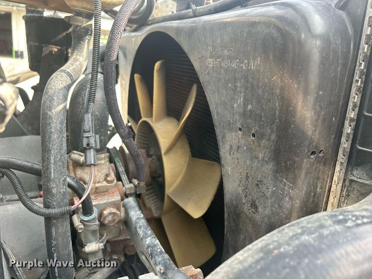 image for item DQ0910 1993 Ford L7000  refuse truck