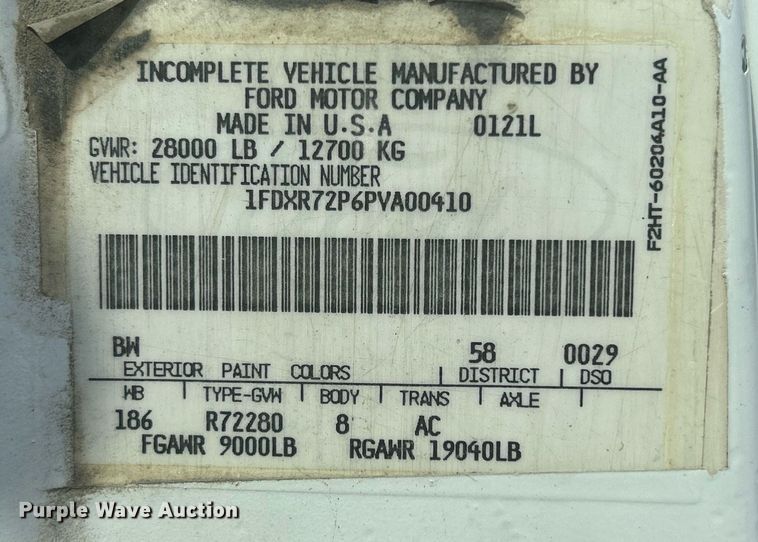 image for item DQ0910 1993 Ford L7000  refuse truck