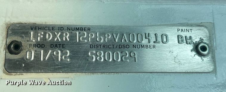 image for item DQ0910 1993 Ford L7000  refuse truck