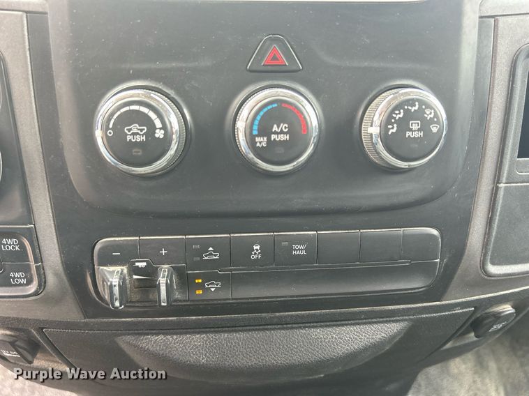 image for item DQ0918 2017 Dodge Ram 1500  Quad Cab pickup truck