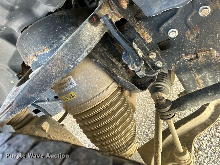 image for item DQ0918 2017 Dodge Ram 1500  Quad Cab pickup truck