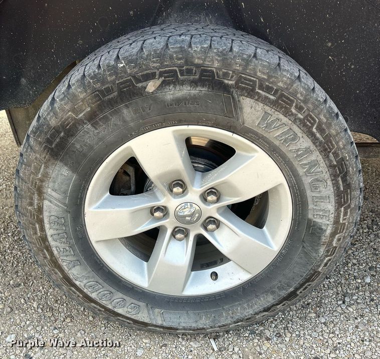 image for item DQ0918 2017 Dodge Ram 1500  Quad Cab pickup truck