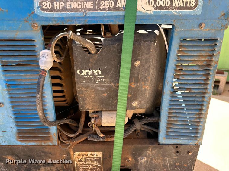 image for item DQ1390 Miller Bobcat 250NT welder/generator