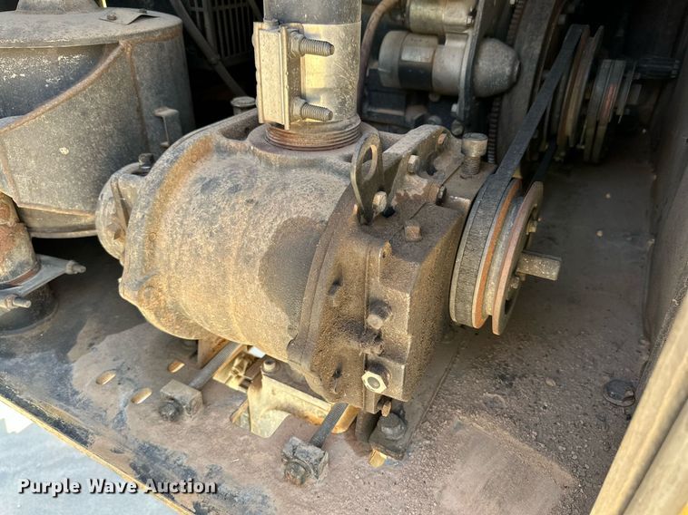 image for item DQ1392 2015 Mclaughlin VX30-500 vacuum excavator