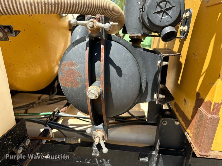 image for item DQ1392 2015 Mclaughlin VX30-500 vacuum excavator