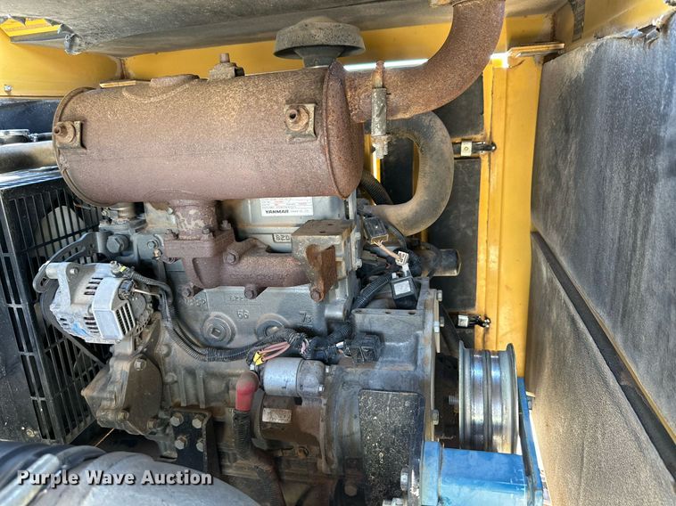 image for item DQ1393 2010 Vac-Tron LP 555DT vacuum excavator