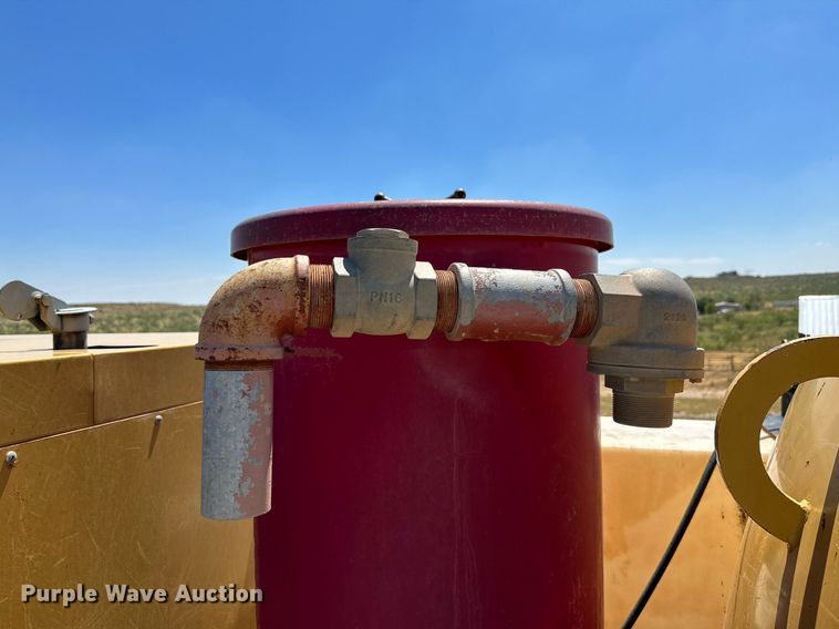 image for item DQ1393 2010 Vac-Tron LP 555DT vacuum excavator