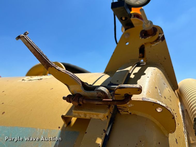 image for item DQ1393 2010 Vac-Tron LP 555DT vacuum excavator