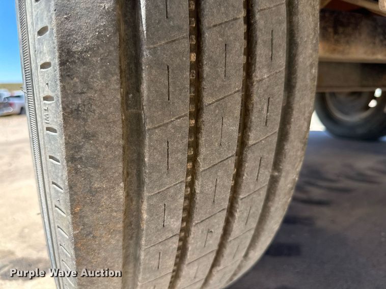 image for item DQ1393 2010 Vac-Tron LP 555DT vacuum excavator