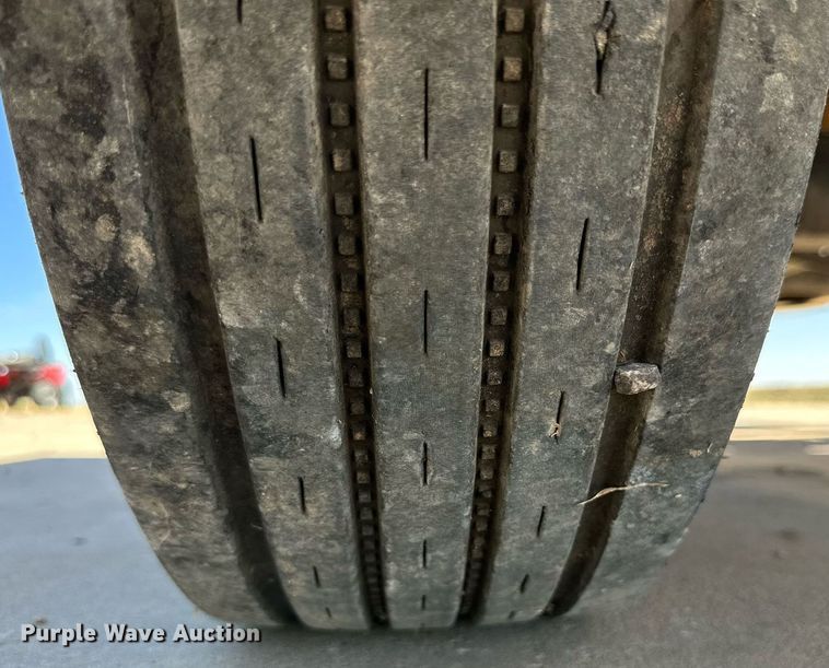 image for item DQ1393 2010 Vac-Tron LP 555DT vacuum excavator