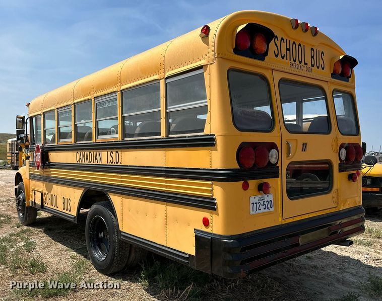 image for item DQ1398 1999 International 3800  school bus