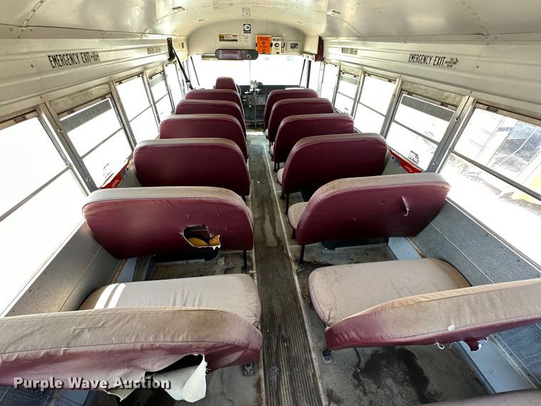 image for item DQ1398 1999 International 3800  school bus