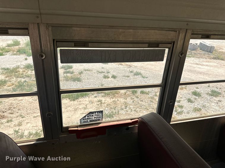 image for item DQ1398 1999 International 3800  school bus