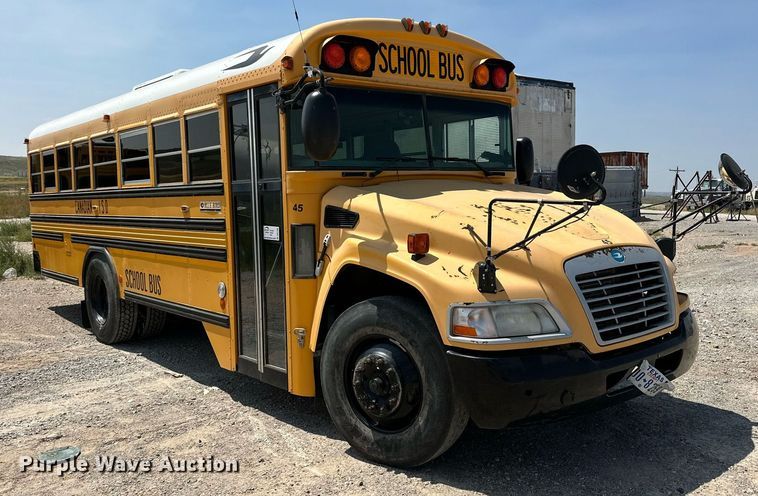 image for item DQ1400 2008 Blue Bird  school bus