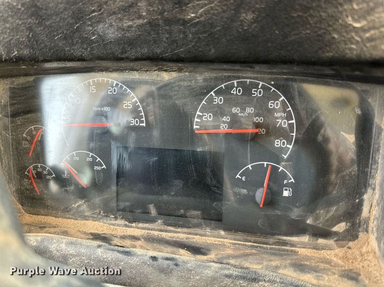 image for item DQ1400 2008 Blue Bird  school bus