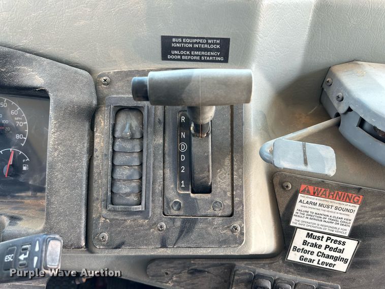 image for item DQ1400 2008 Blue Bird  school bus